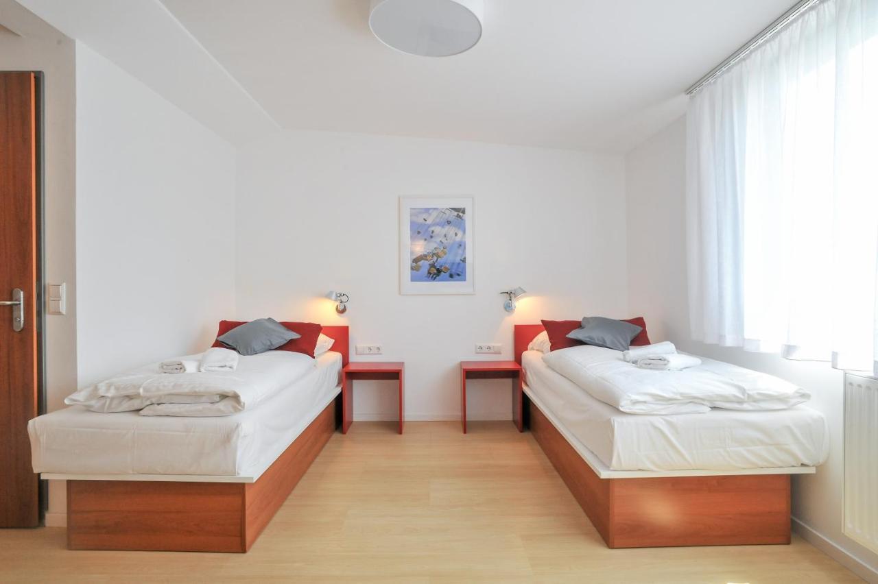 Gaestehaus Abz Stuttgart Exteriör bild