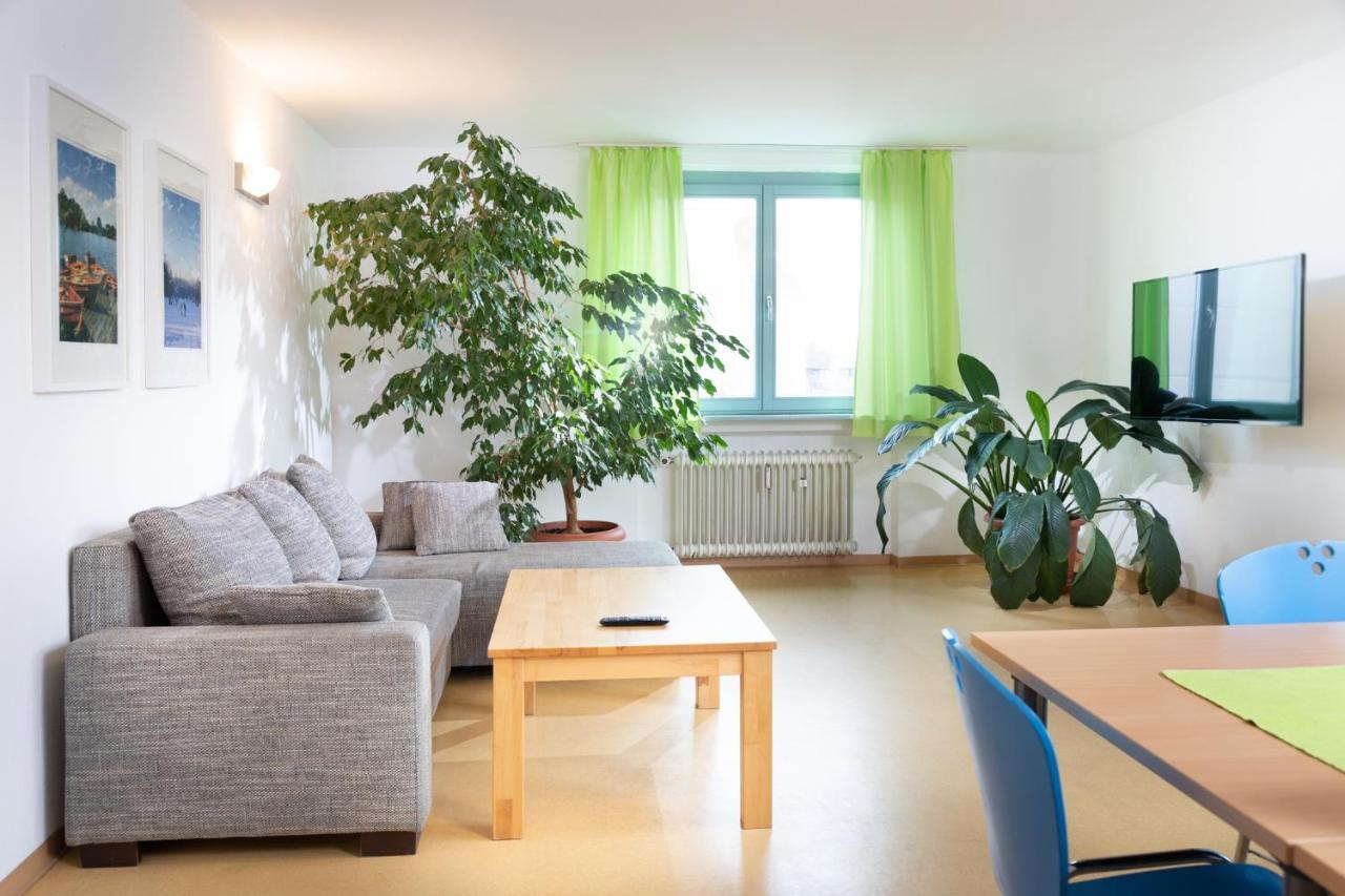 Gaestehaus Abz Stuttgart Exteriör bild