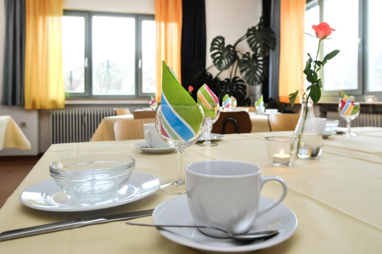 Gaestehaus Abz Stuttgart Exteriör bild